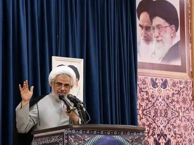 دشمن با جنگ فرهنگی به دنبال مخدوش کردن هویت زن ایرانی است