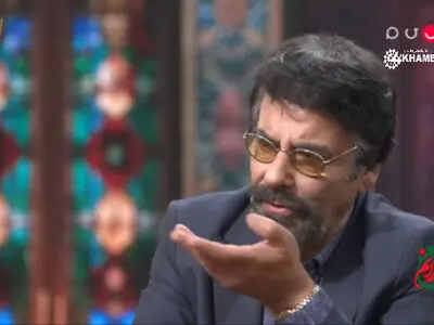 توصیه رهبر شهید به علیرضا افتخاری: چرا غمناک می‌خوانی؟ کنسرت بگذار+ فیلم