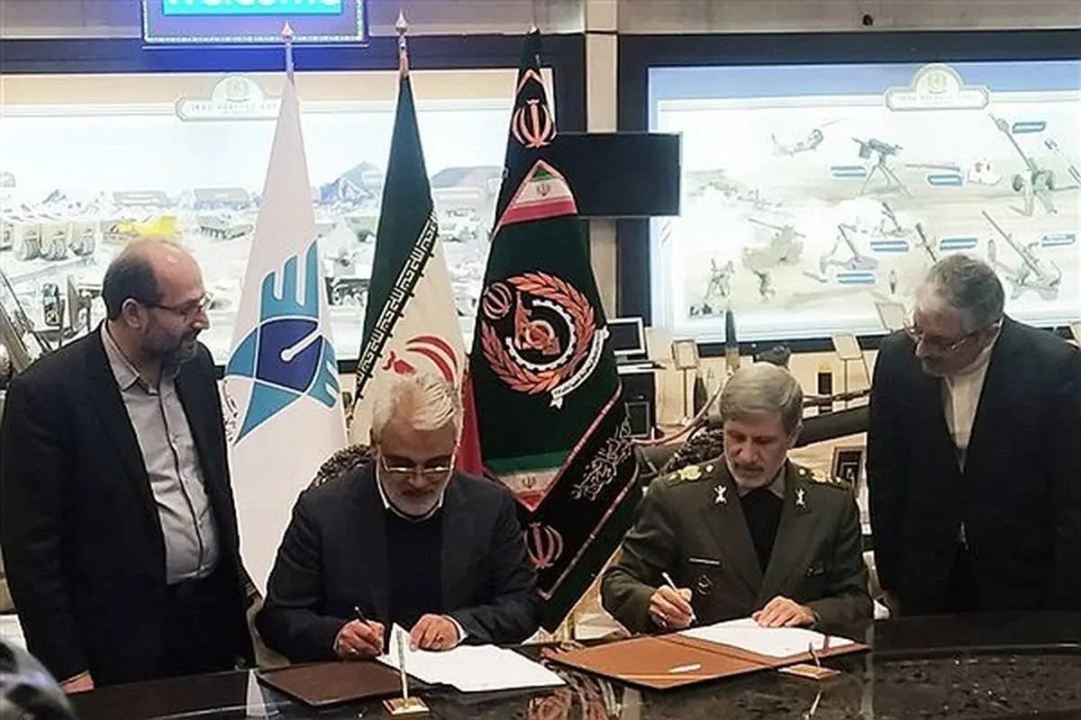 وزارت دفاع با دانشگاه آزاد تفاهم‌نامه همکاری منعقد کرد