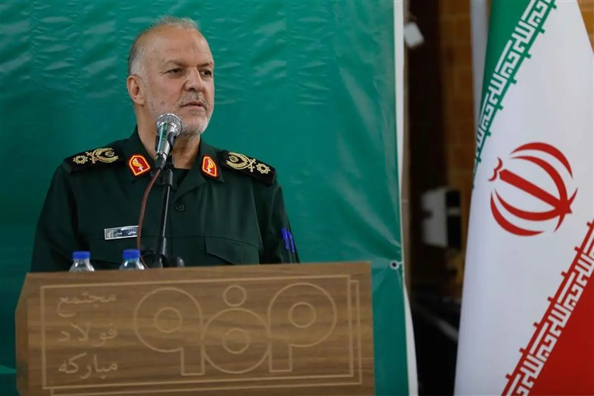 امروز خرمشهرِ کارکنان فولاد مبارکه کار در خطوط تولید است