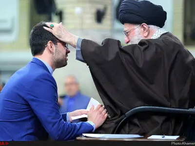 دیدار معلمان و فرهنگیان با رهبر انقلاب اسلامی 