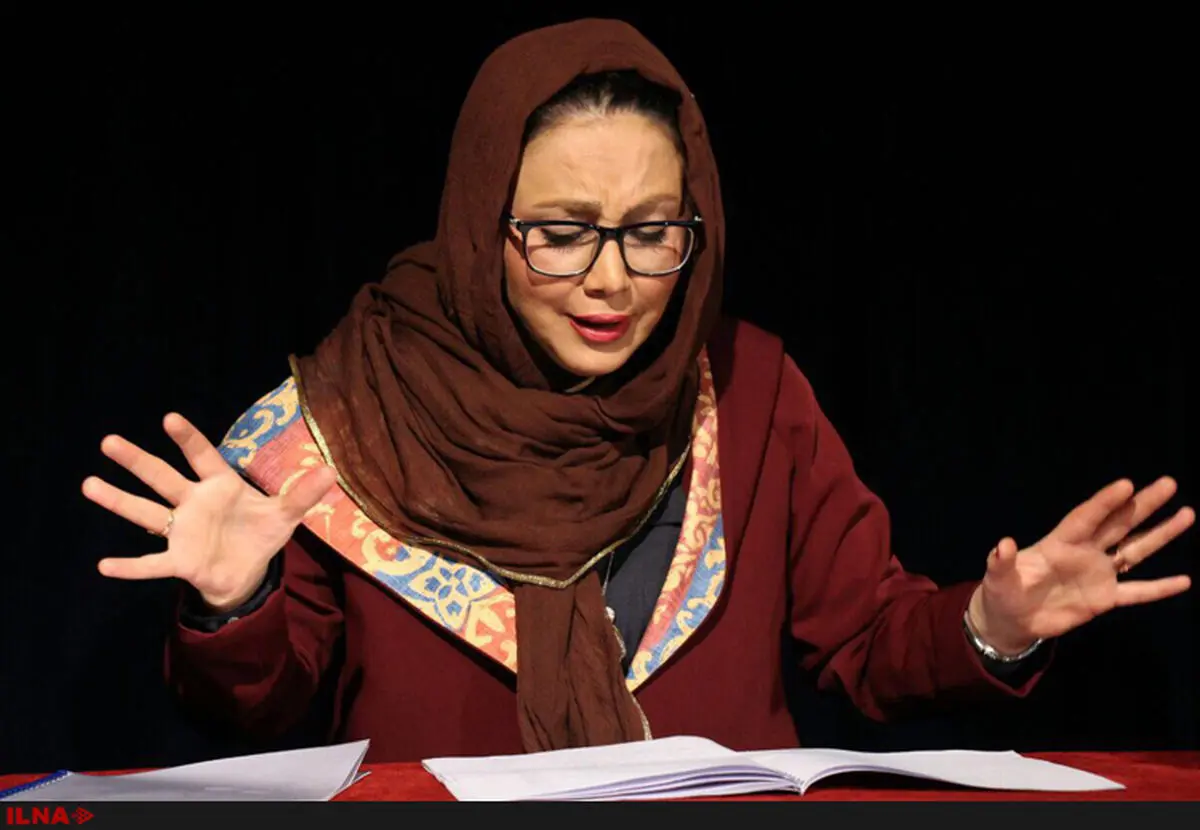 بهنوش بختیاری در شام ایرانی: همسرم نویسندست، بعد از 18 سال زندگی مشترک عاشقشم و بهش افتخار میکنم/ بهترین کارهاش، شب‌های برره و جایزه بزرگ مهران مدیری بود