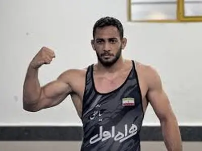 با شکست مقابل اسنایدر: آذرپیرا نقره ای شد