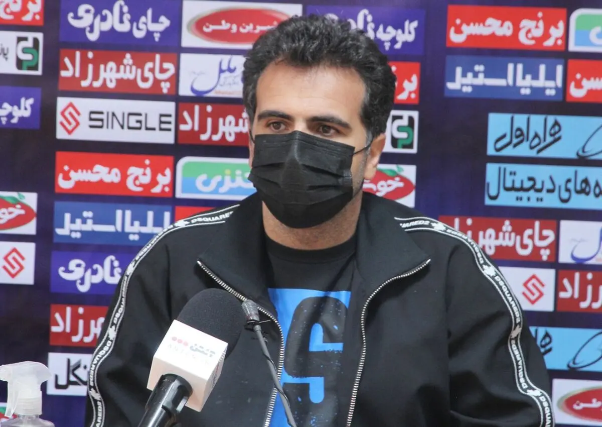 مربی استقلال: نگرانی ما در این هفته‌ها همچنان مسائل داوری است
