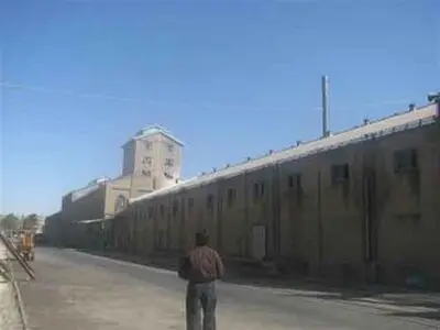 تلاش بی‌نتیجه کارگران «قند ورامین» برای بازگشایی کارخانه/ مسئولان کمک کنند