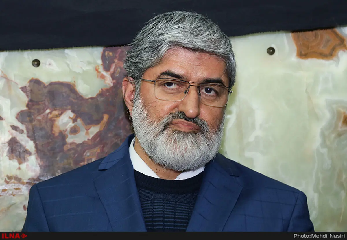 گفته‌اند لاریجانی به دلیل احتمال ادامه راه روحانی رد شده است!