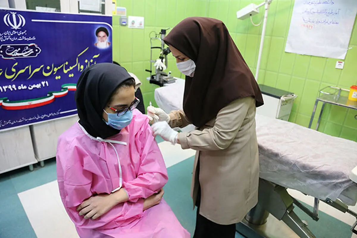 آغاز واکسیناسیون دانشجویان علوم پزشکی تهران از امروز