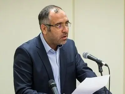 موافقت تاج با استعفای تورک