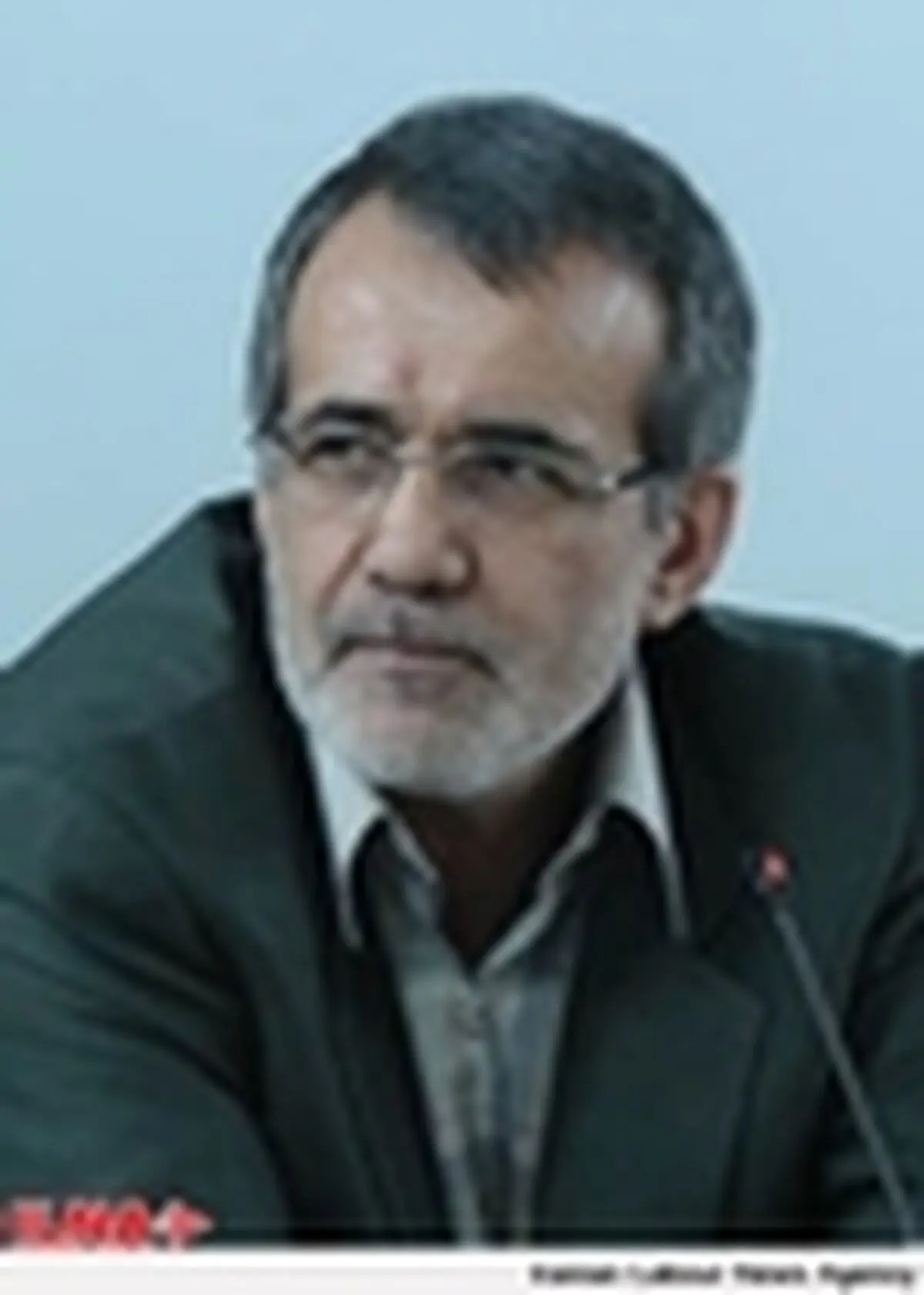 شرط ایستادگی در برابر دشمن رضایت مردم است