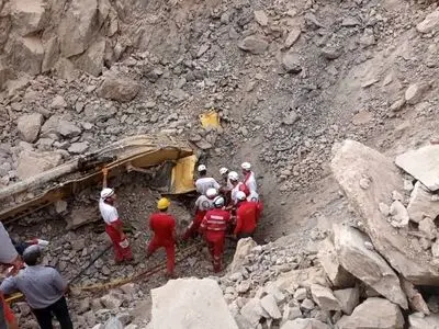 ۷۷۰ روز بی‌خبری از کارگر معدن شازند/ چشم انتظاری خانواده «آیت رضایی» برای خبری که هرگز نمی‌آید!