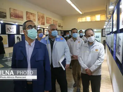 ویدئو/ بازدید روح‌الله ایزدخواه نماینده مجلس از موزه و خط‌تولید دخانیات