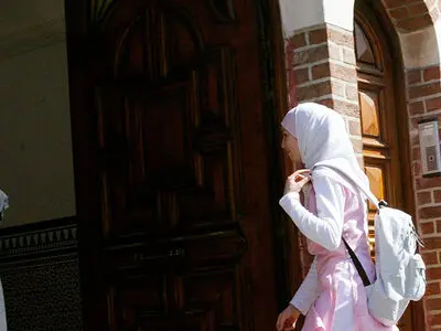 استفاده از روسری در مدارس اتریش ممنوع شد