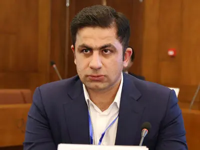 موسایی: شیراز آماده میزبانی از رقابت‌های کشتی فرنگی جام تختی است/ بازوبند پهلوانی استان به امید نوروزی اهداء خواهد شد.