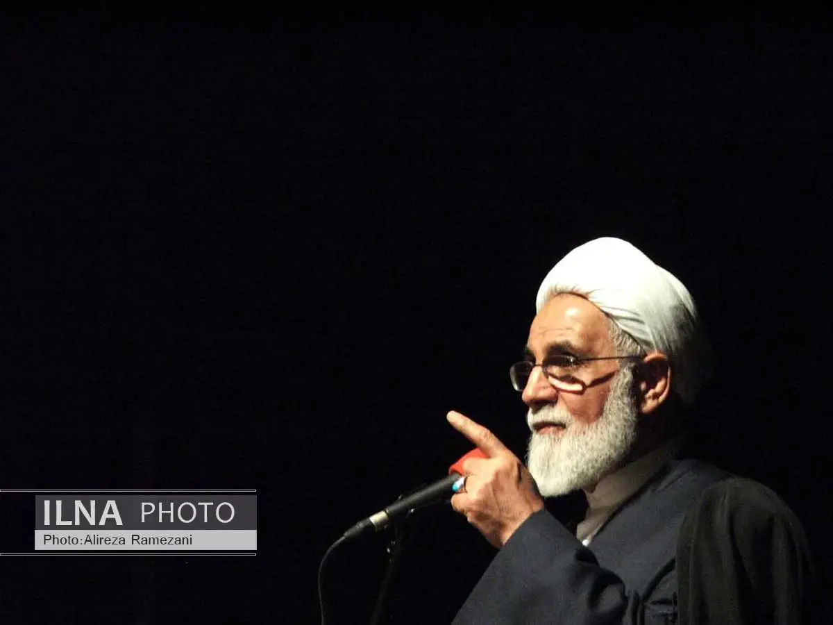 باید روند پیشرفت پروژههای عمرانی را به اطلاع مردم رساند