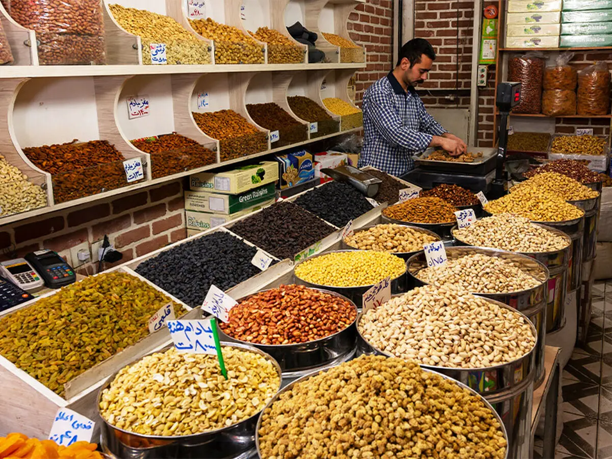 آجیل نباید در سبد کالای لوکس خانوار باشد/ برخورد اتحادیه با فروشندگان بدون مجوز