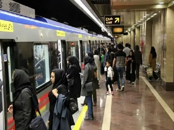 افزایش ۳۷ درصدی انجام سفر با مترو در اردیبهشت‌ ماه امسال در مشهد