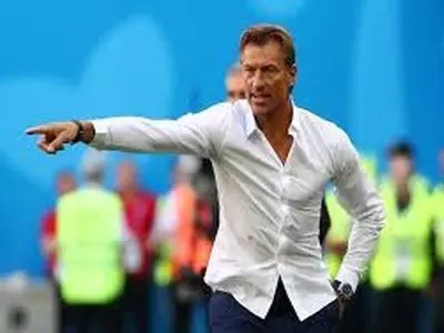 رنار در نشست خبری به احترام پخش اذان سکوت کرد +فیلم