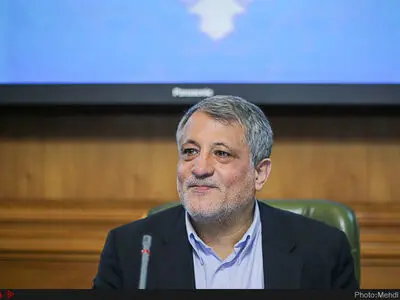 درخواست افشانی برای تصمیم‌گیری درخصوص ادامه فعالیت او در شهرداری