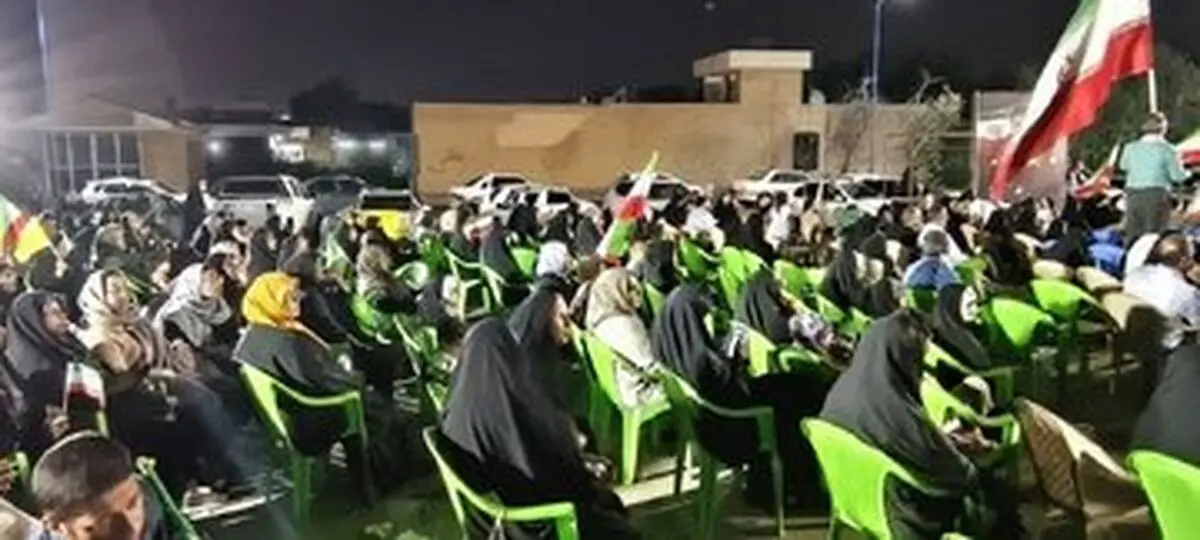 انتشار خبرهای دروغ روی پلاکاردهای تجمعات خیابانی!