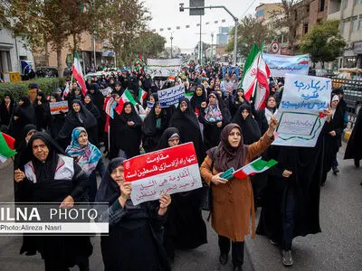 راهپیمایی ۱۳ آبان در قزوین آغاز شد