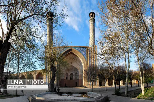 آغاز عملیات مرمت آرایه‌های کاشی‌کاری مسجد جامع اصفهان 