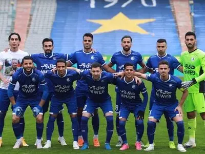 شرایط عجیب در تمرین استقلال: ورود به چمن مصنوعی با تاکتیک‌ها جدید (ویدیو)