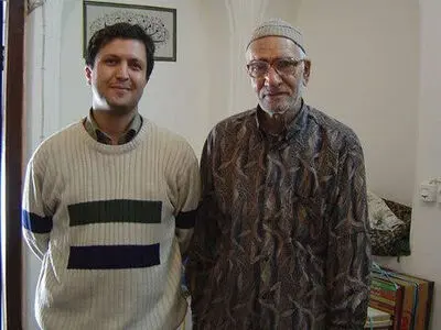 اطلاق عنوان «پدر ادبیات کودک و نوجوان به مهدی آذریزدی اشتباه است/ آثاری که هنوز منتشر نشده اند
