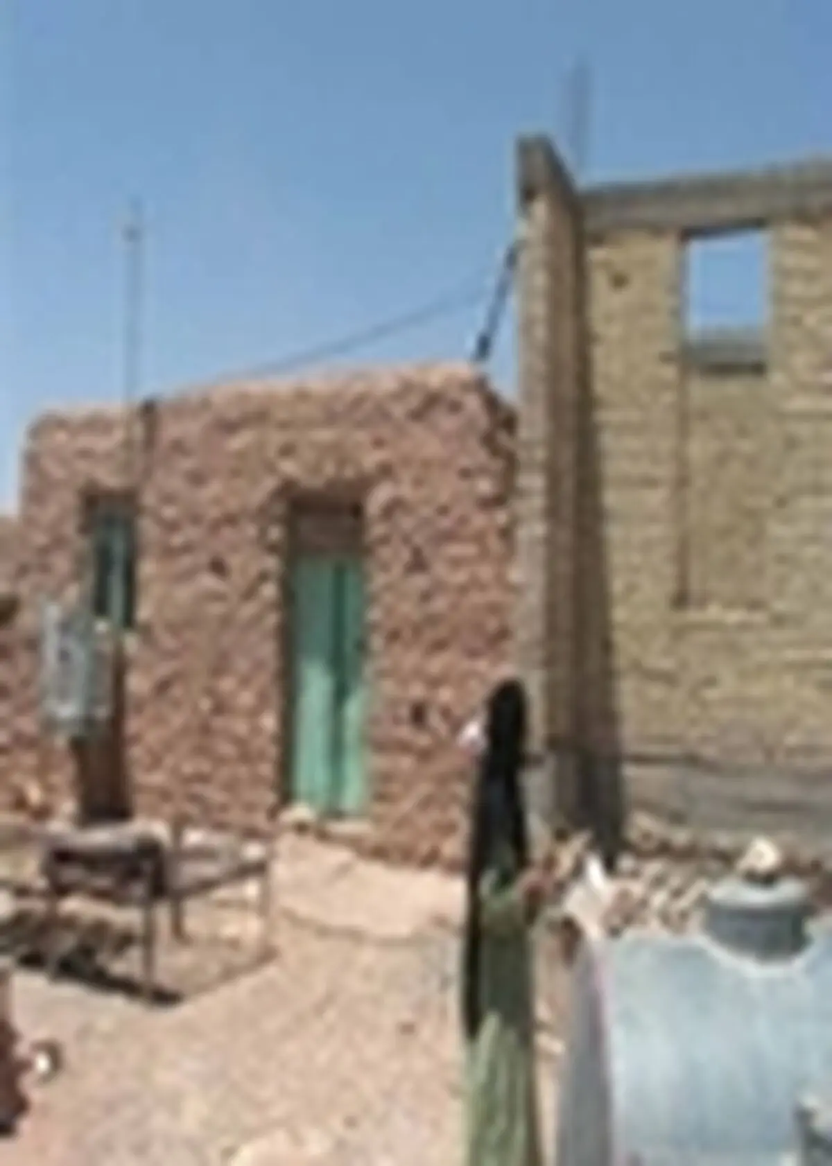 کمک ۱۳۰ میلیون ریالی حامی نیکوکار جهت ساخت مسکن خانواده یتیم تحت حمایت در چرداول