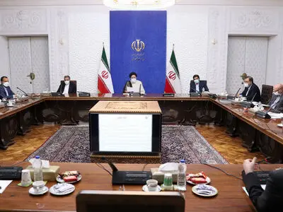 بسته سیاست‌های جلوگیری از خروج سرمایه از کشور تصویب شد/ تعیین مهلت زمانی برای وزارتخانه‌ها و دستگاه‌های دولتی در راستای اجرای این بسته 