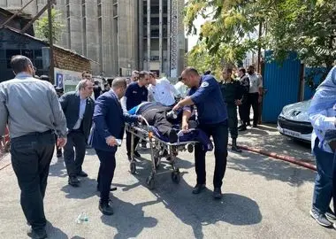 مصدومیت ۵ نفر در پی آتش‌سوزی هتل استقلال 
