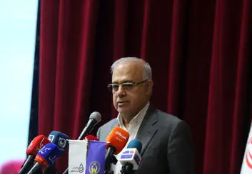 استاندار هرمزگان: نقش‌آفرینی خیرین در توسعه هرمزگان ستودنی است +فیلم