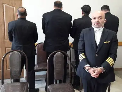 بازداشت خلبان قلابی در فردیس/ قربانیان کلاهبرداری به دادسرا مراجعه کنند