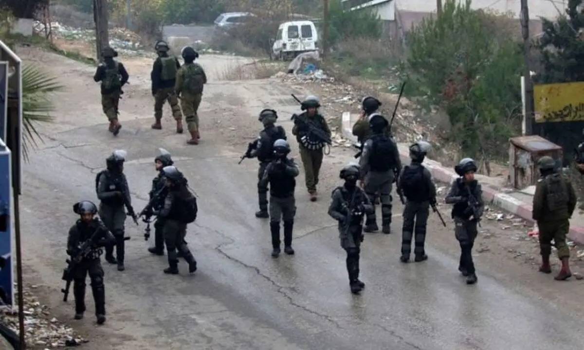 بازداشت ۱۰۰ فلسطینی در کرانه باختری