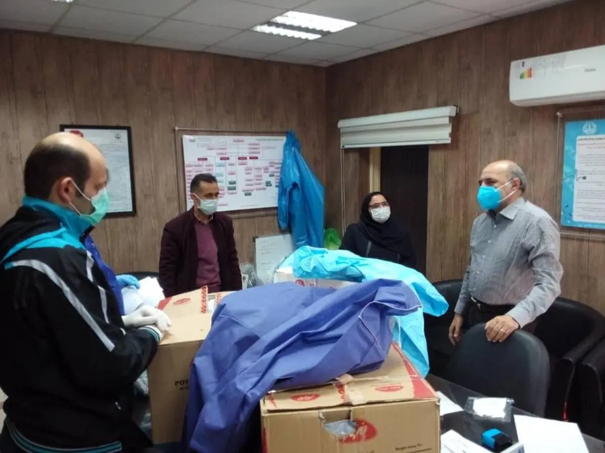 اهدای اقلام پزشکی به بیمارستان رازی رشت از سوی کارکنان شرکت توزیع برق 