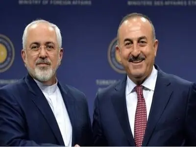 ظریف واوغلو یبحثان هاتفیا الملف السوری