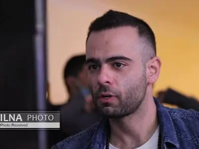 از کودکیِ ناهنجار تا تنهایی در بزرگسالی/ اینجا همه از واقعیت‌ گریزان هستند