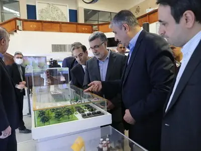دیدار رئیس سازمان انرژی اتمی با ظفرقندی