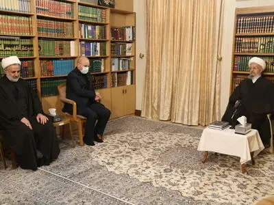 انتقاد مراجع عظام تقلید از تورم و نجومی بگیرها در دیدار با رئیس مجلس