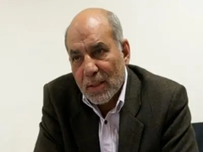 وزیر علوم از دانشمندان کشور است