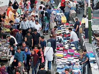 ساماندهی فعالیت ۲۰ هزار نفر دستفروش در قالب ۶۰ بازار 

