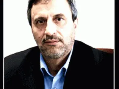 شوشتری: شرکت‌هایی مثل پدیده می‌توانند به اقتصاد مقاومتی کمک کنند