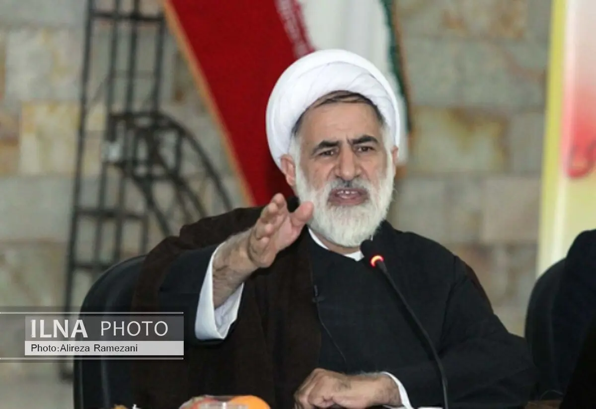 لخت‌شدن برخی عزاداران در عزاداری‌ها خلاف موازین‌شرعی است/منبری‌ها با آمادگی و مطالعه صحبت کنند