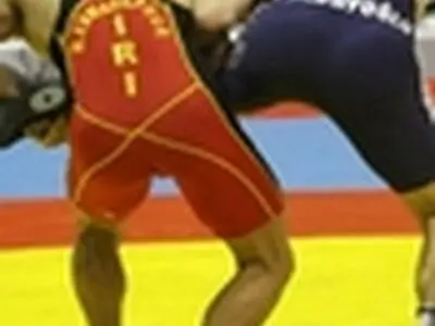 تیم منتخب کشتی آزاد راهی پاریس شد