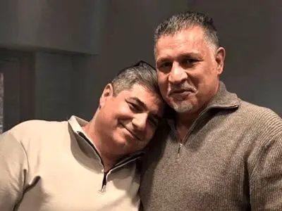 شهرام جزایری در آغوش علی دایی! + عکس