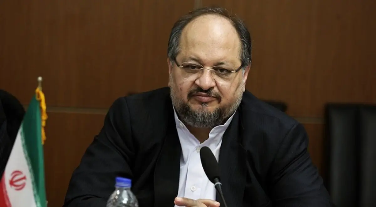 قدردانی شریعتمداری از دکتر افتخاری به خاطر نقش آفرینی «فولاد اکسین» و «لوله سازی اهواز» در پروژه عظیم «گوره - جاسک» 