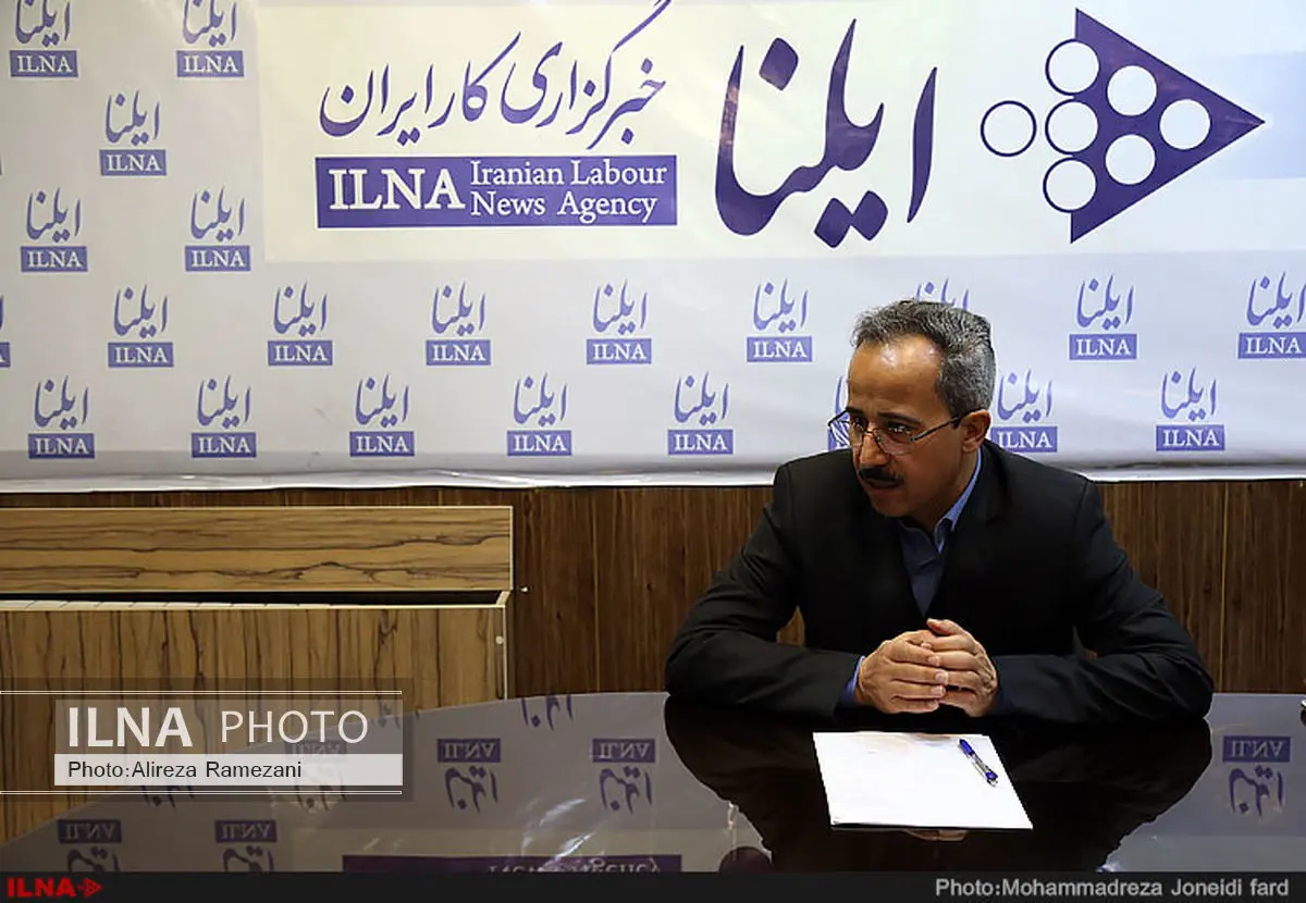 نگاه سنگین سوداگرانه بر بازار خدمات درمانی حاکم است/ دلواپسان حاضر در وزارت بهداشت ابایی از زدن دولت ندارند