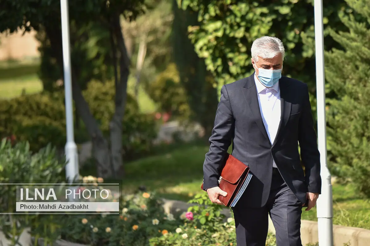 حضور سجادی در کمیسیون فرهنگی برای پاسخگویی به سوالات نمایندگان 