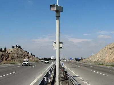 نصب 10  سامانه هوشمند در محور مهریز- خاتم  در یزد 