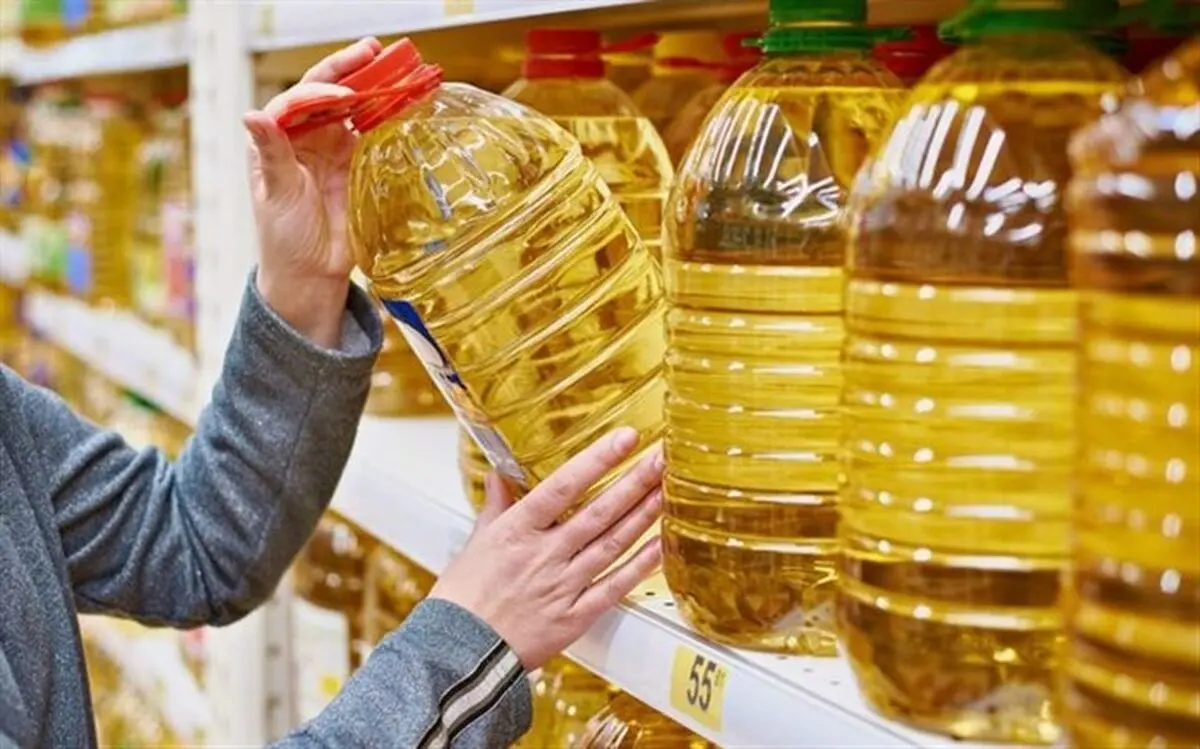 کشف انبار میلیاردی روغن احتکاری و دستگیری فرد متخلف در بردسکن