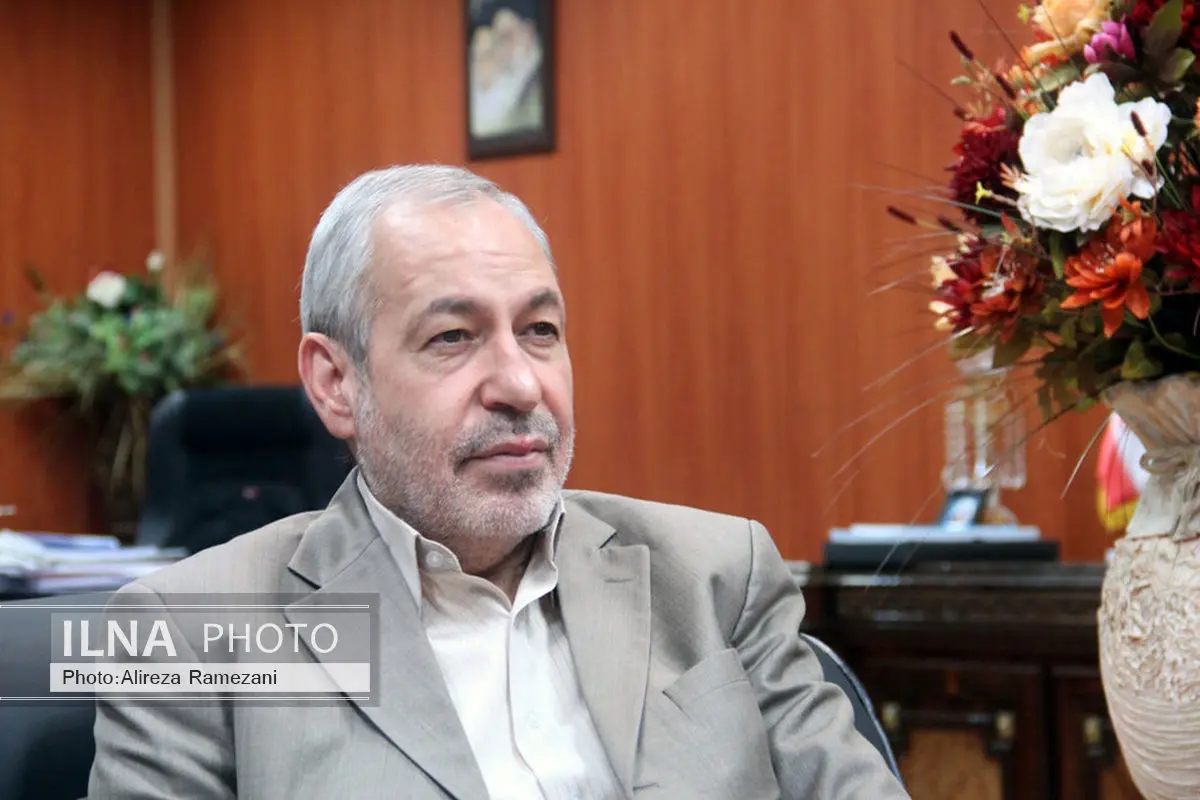 معلمان برای تحقق فرداهای بهتر ایران اسلامی و جهان عاری از خشونت بکوشند